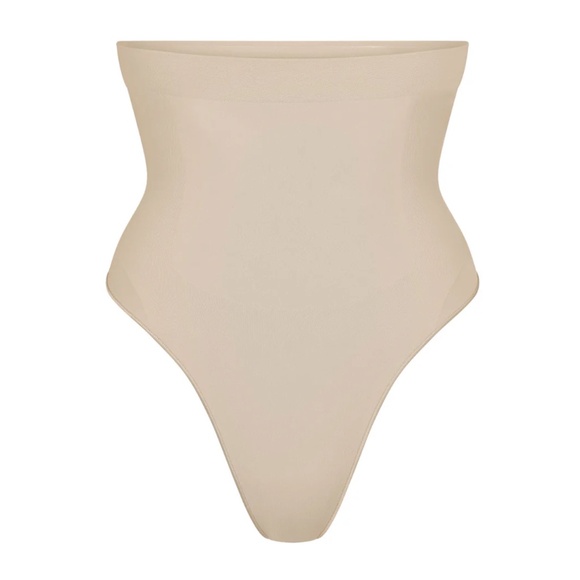 NEW SKIMS Seamless Sculpt High Waisted-Thong Sand Size S - Picture 2 of 8